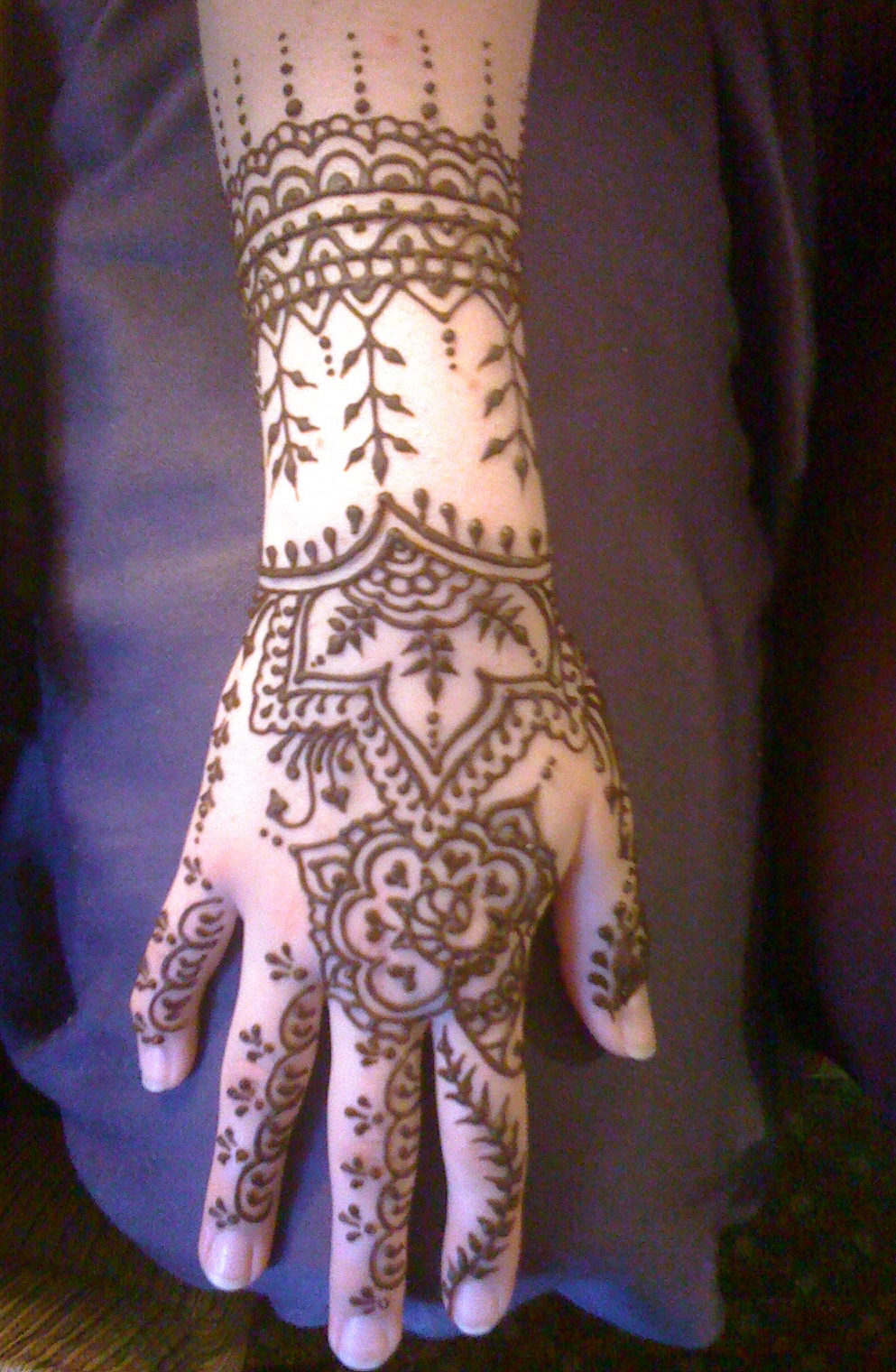 Henna Tattoos Chicago Area Face Painting, Henna, Airbrush Tattoos, Body Painting Chicago Area