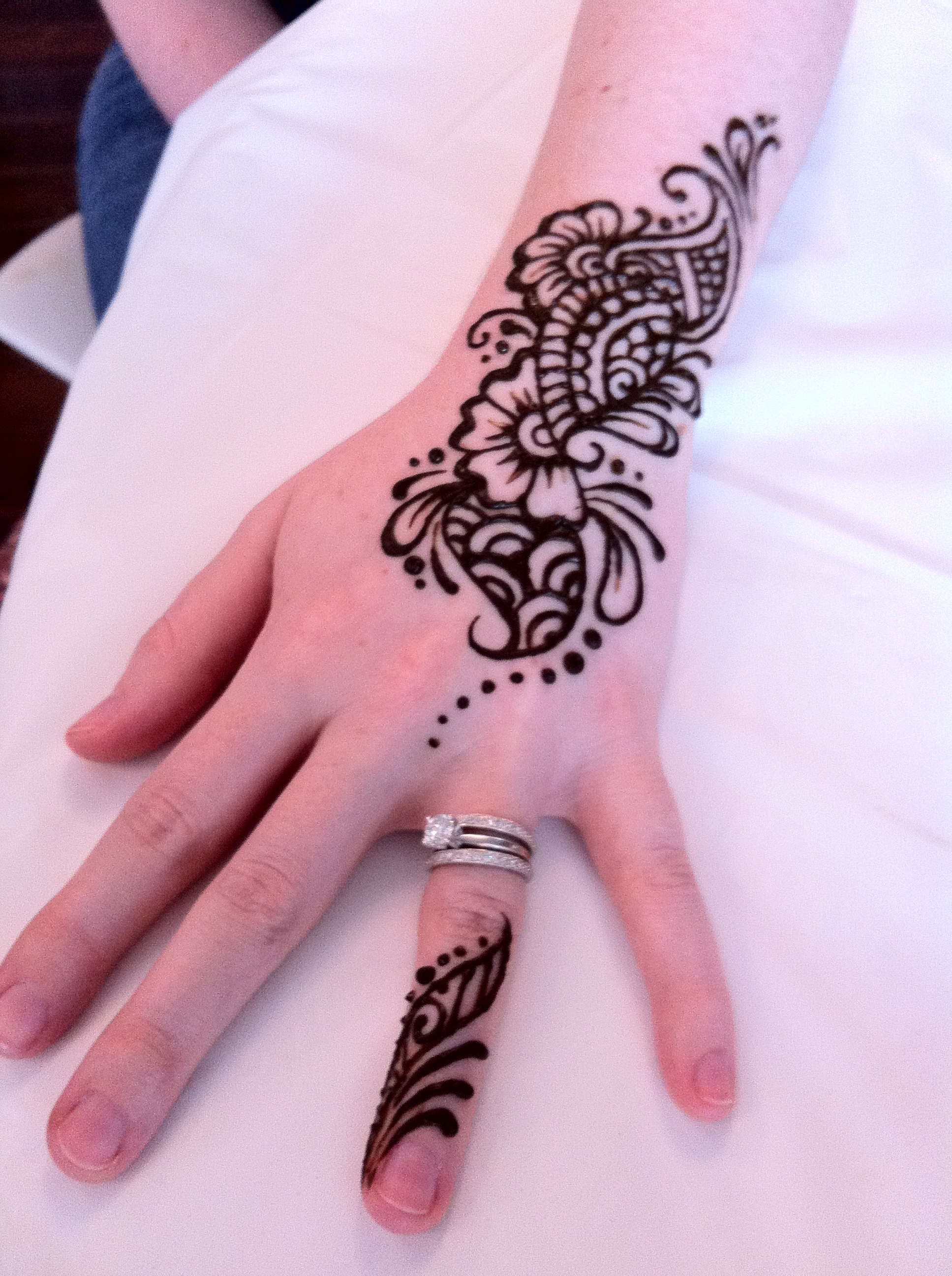 Henna Tattoos Chicago Area Face Painting, Henna, Airbrush Tattoos